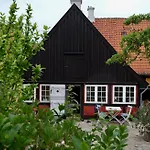 Aeroskobings Aeldste Hus - Eksklusiv I Historiske Rammer Holiday home