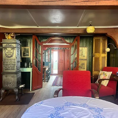 Aeroskobings Aeldste Hus - Eksklusiv I Historiske Rammer בית נופש Ærøskøbing