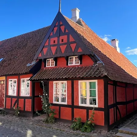 Privat Kjobinghus Er Fredet Historisk Og Unikt Sted بيت للعطل