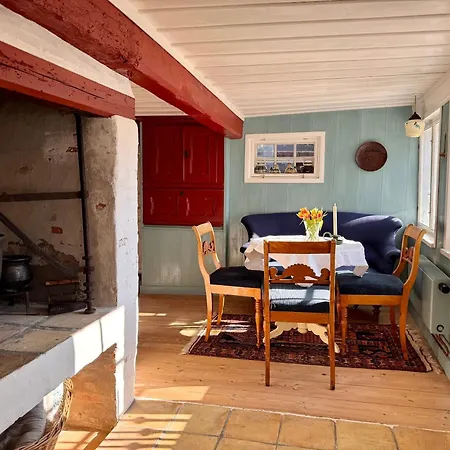 Aeroskobings Aeldste Hus - Eksklusiv I Historiske Rammer Ærøskøbing