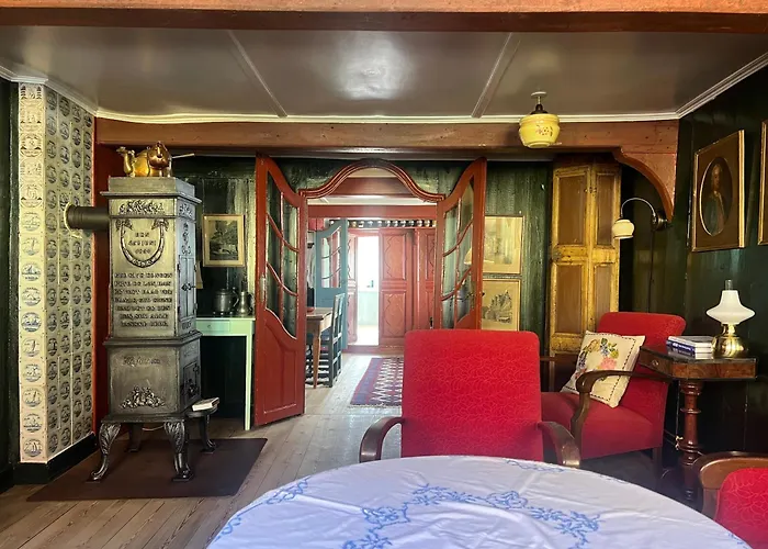 Aeroskobings Aeldste Hus - Eksklusiv I Historiske Rammer בית נופש Ærøskøbing