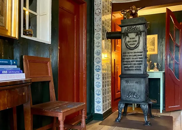 Aeroskobings Aeldste Hus - Eksklusiv I Historiske Rammer *