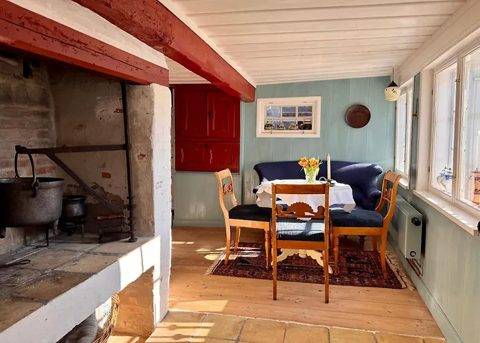 Aeroskobings Aeldste Hus - Eksklusiv I Historiske Rammer Ærøskøbing